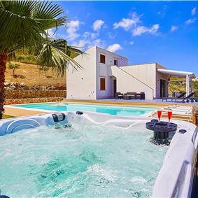 3 bedroom villa with pool, Scopello, sleeps 6